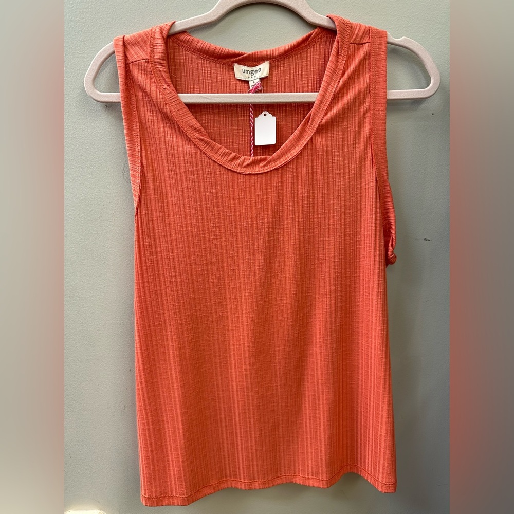 Women’s coral tank top racer back